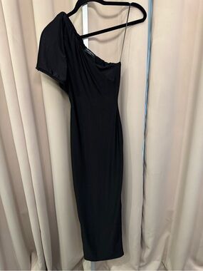 Naked Wardrobe Black One-Shoulder Midi Dress